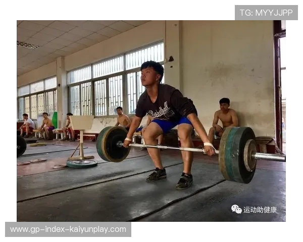 举重训练营与高校共建师资培养项目提升教练专业度，举重教练证怎么考
